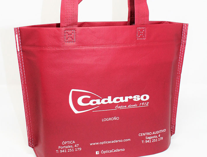 Bolsas de tela reutilizables y totalmente personalizadas para tiendas. Diferentes modelos y tamaños. Calidad al mejor precio.